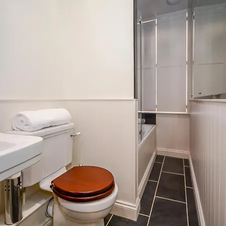The Town House Retreat